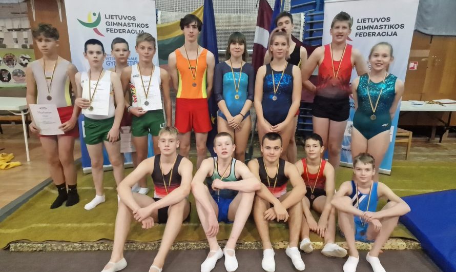 BJC “Daugmale” audzēkņi piedalījās Lietuvas atklātajā čempionātā lēcienos uz batuta