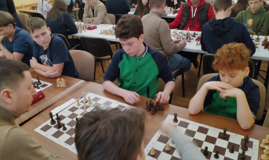 Rīgas BJC “Daugmale” aizvadīts desmitais Ģimeņu čempionāts šahā