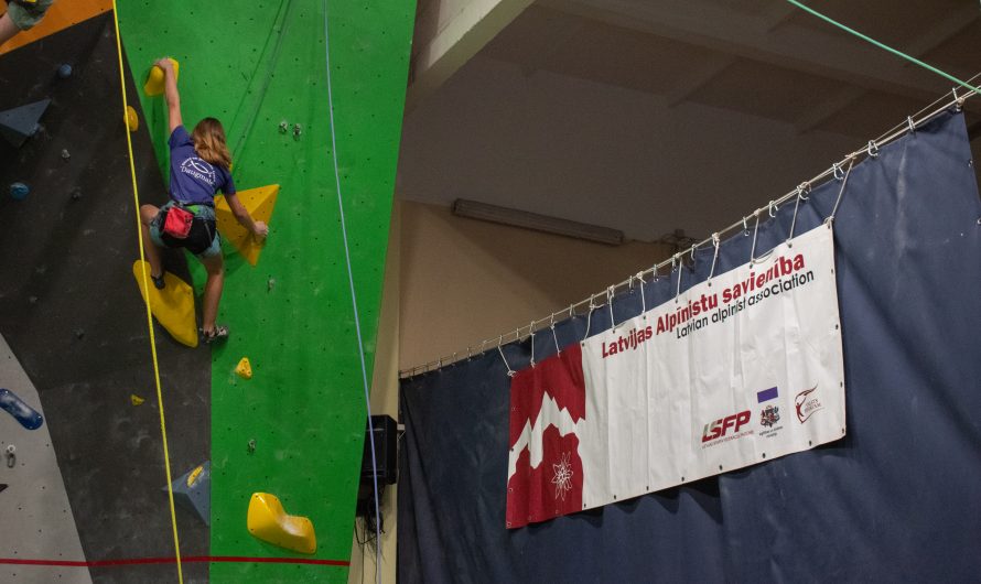 Latvijas kauss grūtajā kāpšanā ar augšējo drošināšanu bērniem un jauniešiem