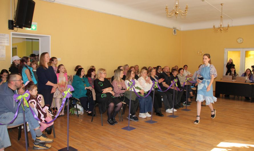 Noslēgusies Rīgas atklātā modes un aksesuāru skate “Cik dažādi mēs esam!”